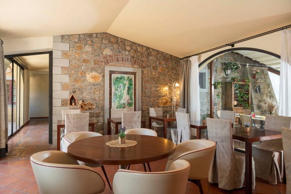 Interni Casolare Terre Rosse Sangimignano 01